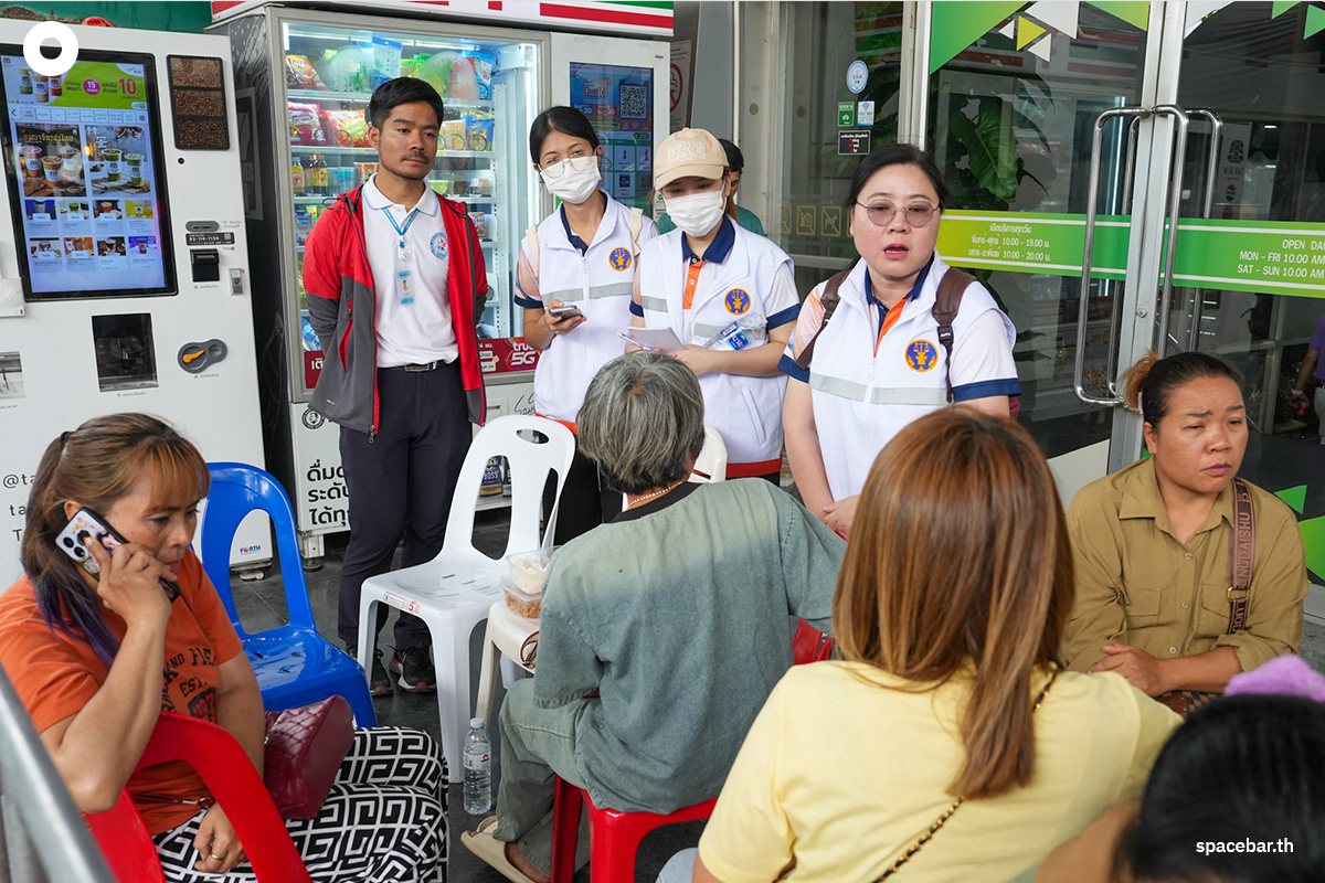 Photo_Story_Myanmar_interpreter_Building_collapse_SPACEBAR_Photo03_fdaf6202c1.jpg