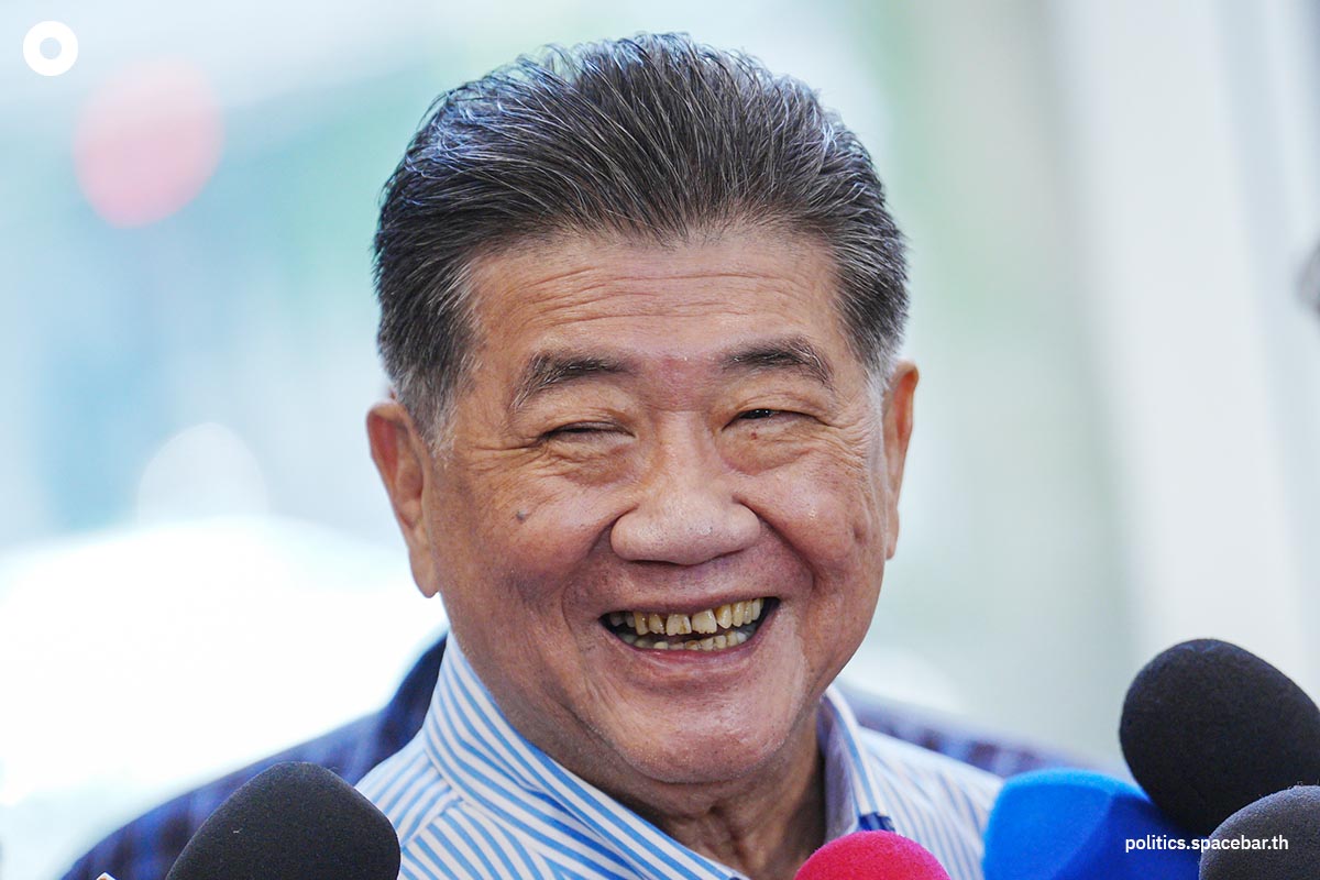Phumtham_accept_political_mathematics_are_forced_game_make_us_walk_SPACEBAR_Photo03_463c602b6a.jpeg