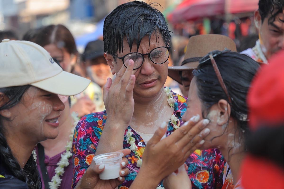Pitha_Chaithawat_attends_Songkran_festival_Northern_and_Northeastern_regions_SPACEBAR_Photo03_f88349c195.jpg