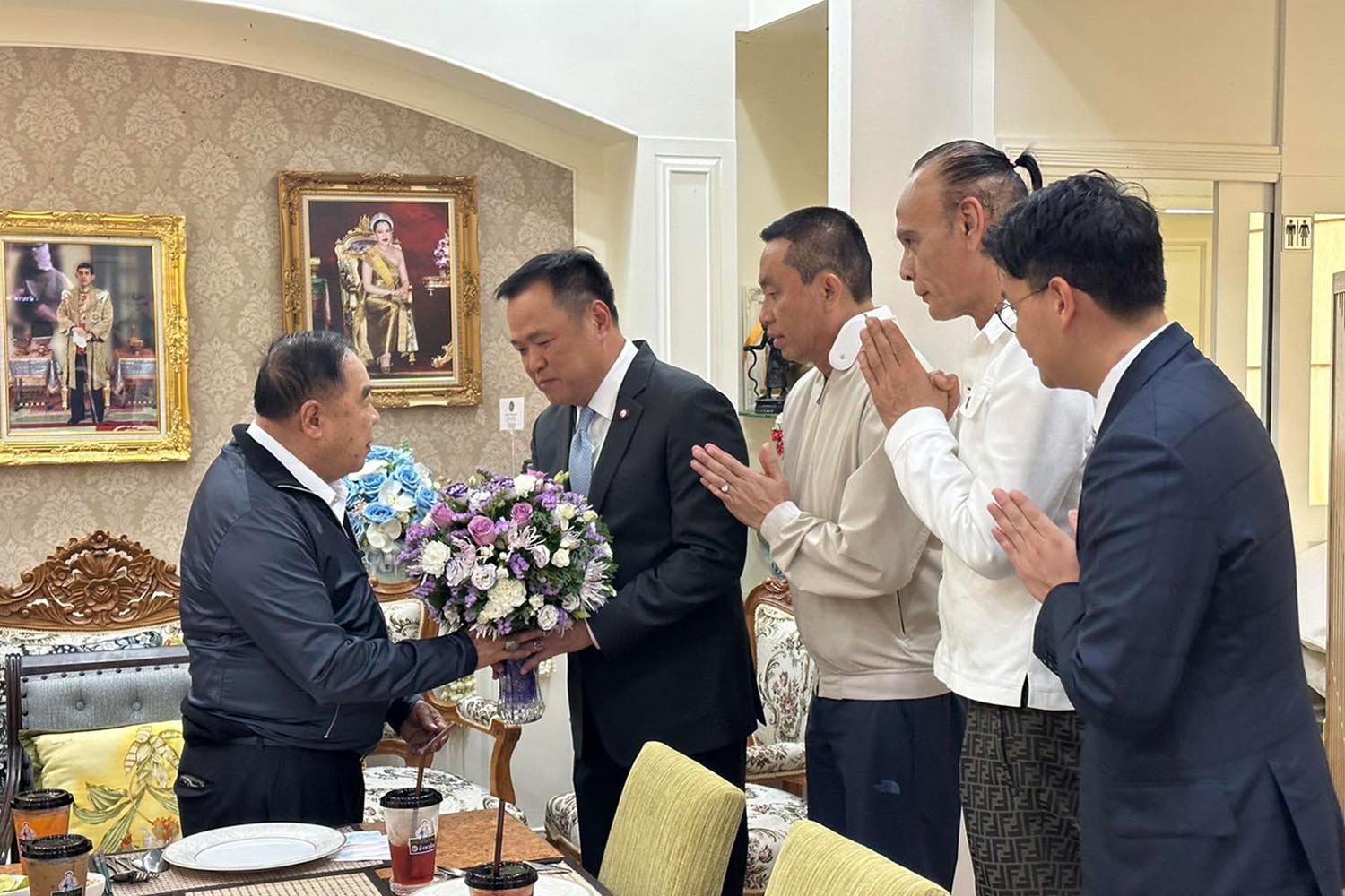 Prawit_HBD_Bhumjaithai_Anutin_Chidchob_SPACEBAR_Hero_8d16ece38f.jpeg