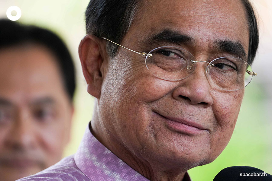 Prayut_Hospital_Parachute_cervical_vertebra_SPACEBAR_Photo01_2054831e23.jpeg