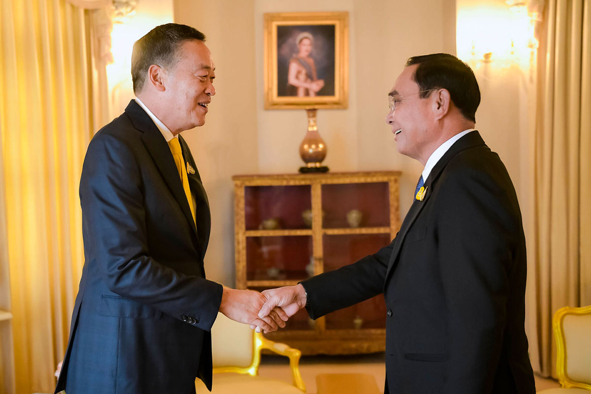 Prayut_talks_with_Srettha_and_takes_a_tour_of_the_Government_House_SPACEBAR_Photo00_20eb877916.jpeg