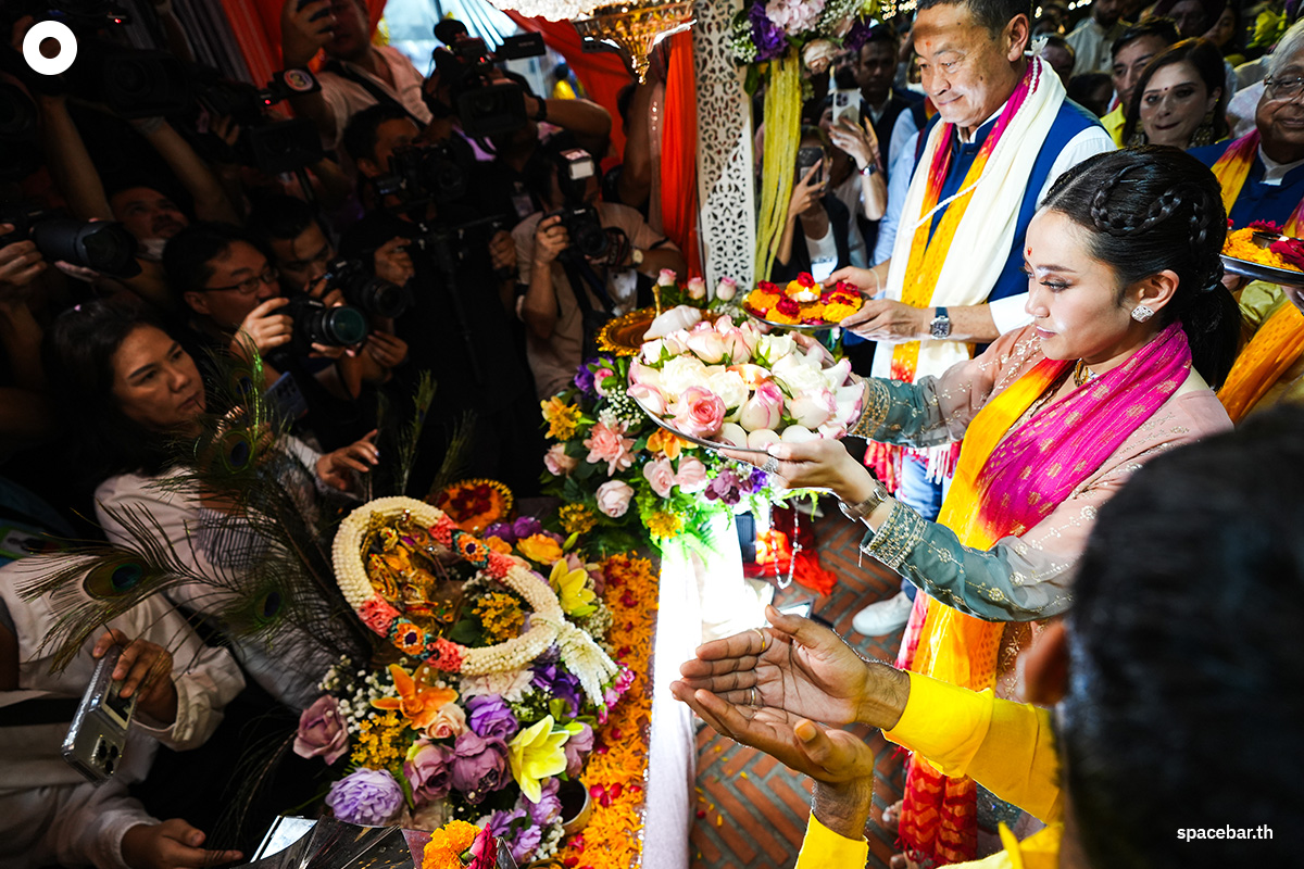 Prime_Minister_Pae_Thongthan_joins_in_opening_the_Diwali_festival_Bangkok_2024_SPACEBAR_Photo01_d5a0b38831.jpg