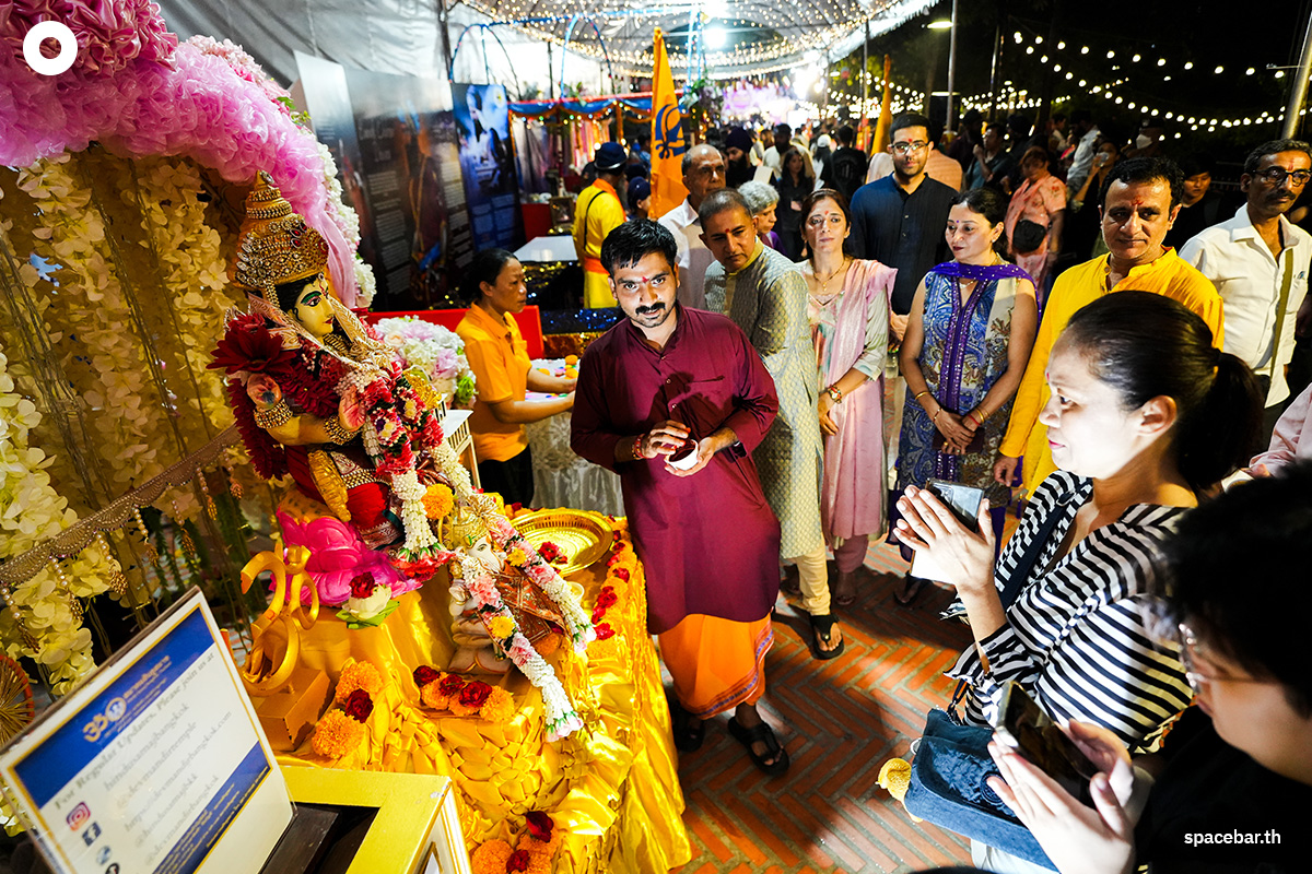 Prime_Minister_Pae_Thongthan_joins_in_opening_the_Diwali_festival_Bangkok_2024_SPACEBAR_Photo10_91840913b5.jpg