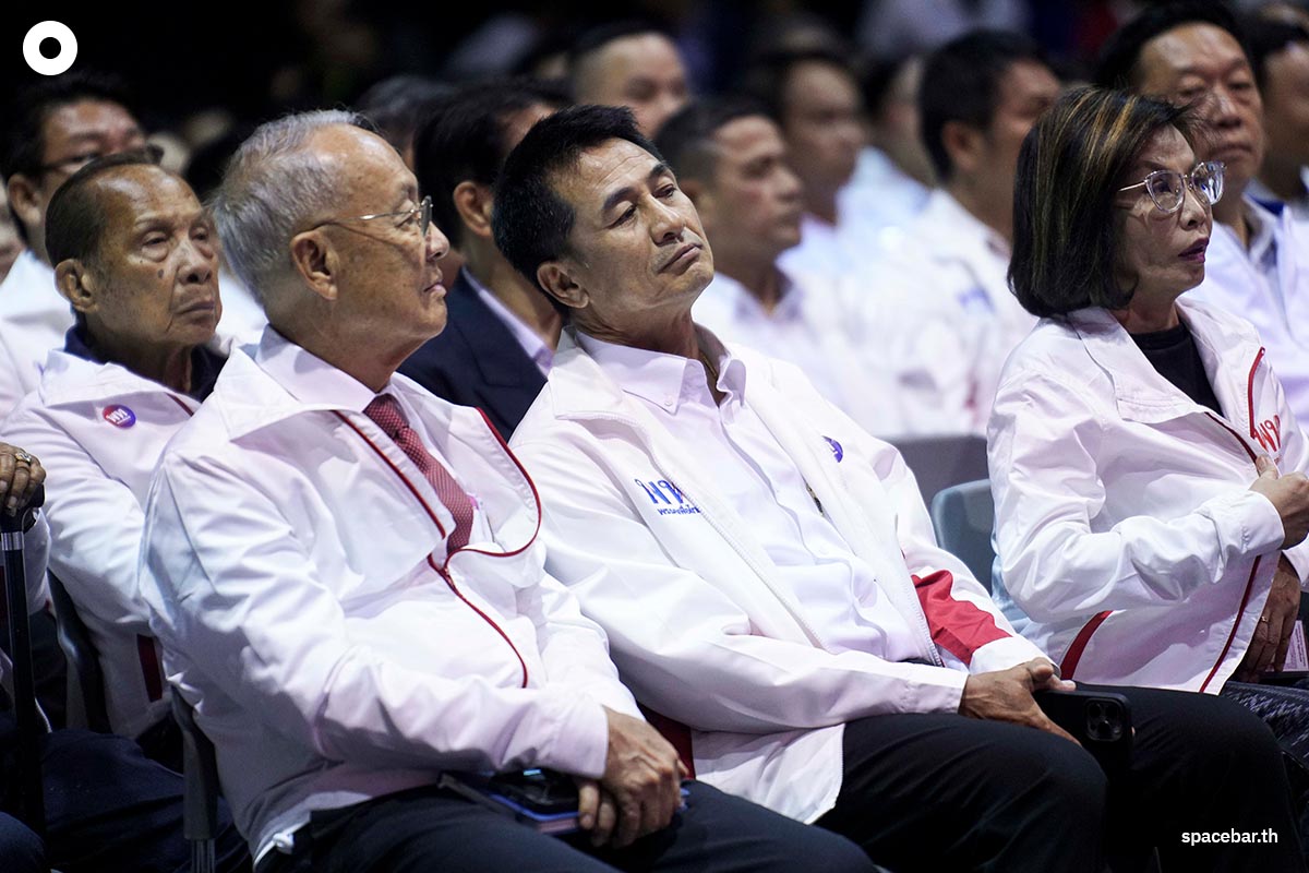 Prime_Minister_Pae_Thongthan_leads_a_general_meeting_of_the_Pheu_Thai_Party_SPACEBAR_Photo02_ec1869c1a5.jpg