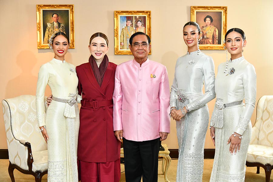 Prime_Minister_welcomed_the_MISS_UNIVERSE_2022_team_visiting_Government_House_SPACEBAR_Photo02_31efd96b41.jpeg