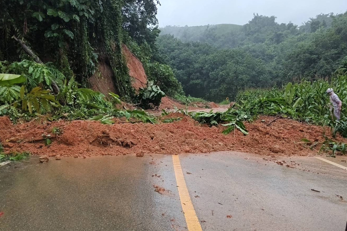 Rainfall_flooding_land_slides_Chiang_Rai_Chiang_Mai_crisis_SPACEBAR_Photo05_d914365427.jpg