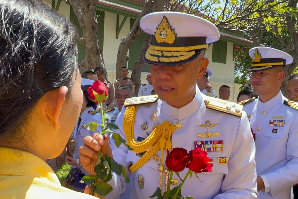 Rayal_Thai_Navy_Commander_in_Chief_Jirapol_SPACEBAR_Photo02_3f2aa21f46.jpg