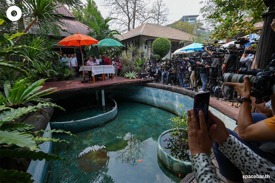 Sammitr_Deal_PPRP_Pheuthai_Party_Government_SPACEBAR_Photo05_c12ad104ee.jpeg