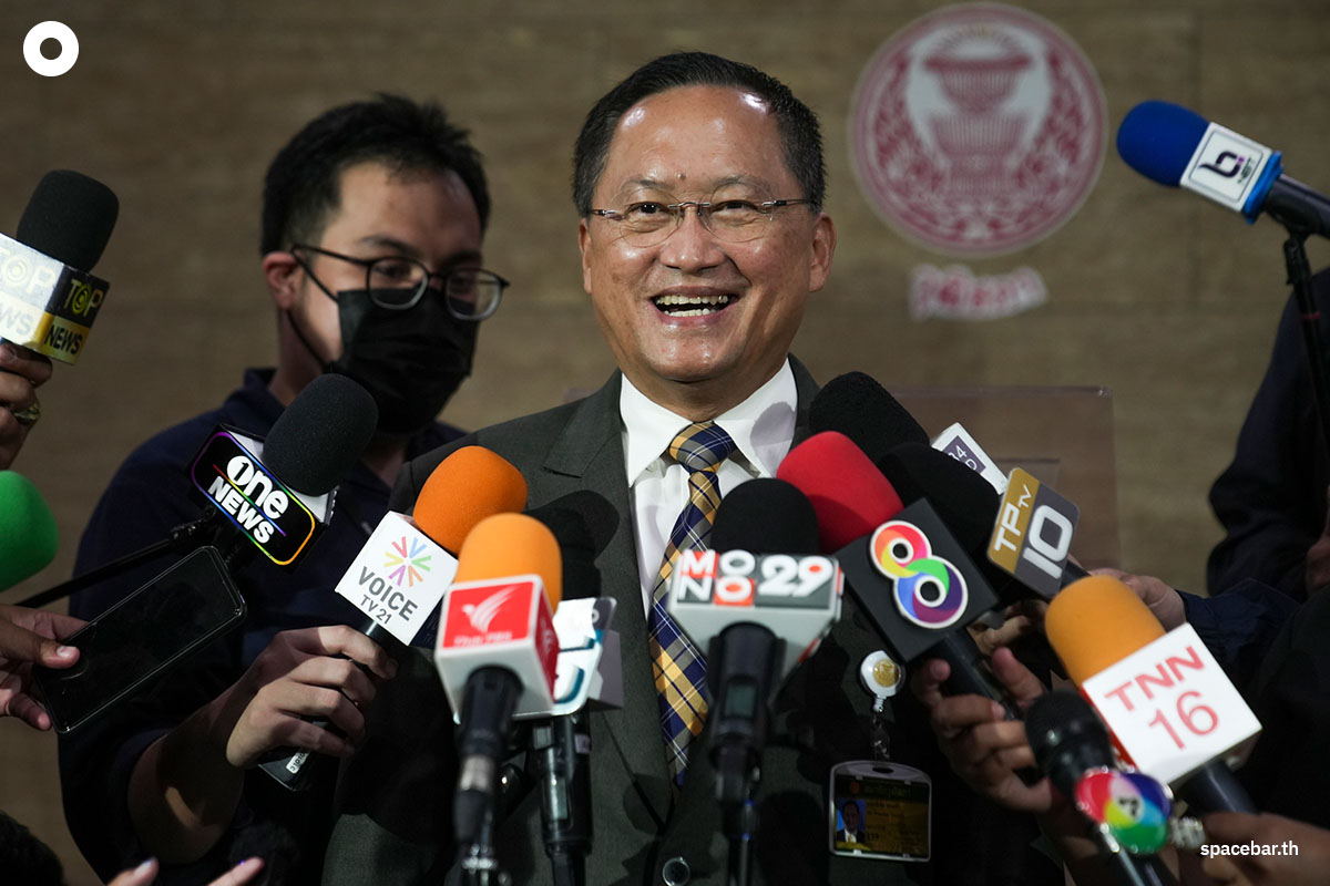Senator_Kittisak_Rattanawaraha_Wanchai_Sonsiri_Vote_Pita_Primeminister_SPACEBAR_Photo01_209b0498cd.jpeg