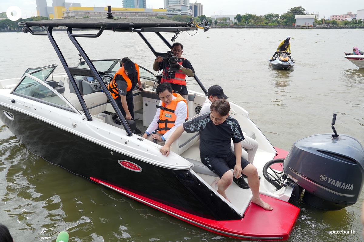 Simulate_the_incident_of_Tangmo_falling_into_the_water_SPACEBAR_Photo09_2de33c16c3.jpg