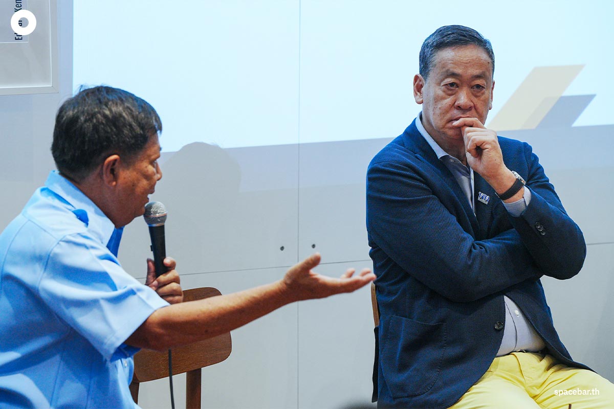 Srettha_Thavisin_Talk_With_Taxi_Driver_and_Said_Rebrand_Pheu_Thai_Party_SPACEBAR_Photo02_d1e5c5eaae.jpeg