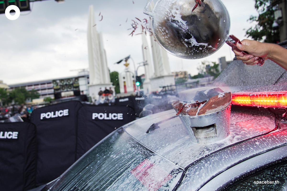 Stop_APEC_March_Police_Batter_SPACEBAR_Photo05_d68018390c.jpeg