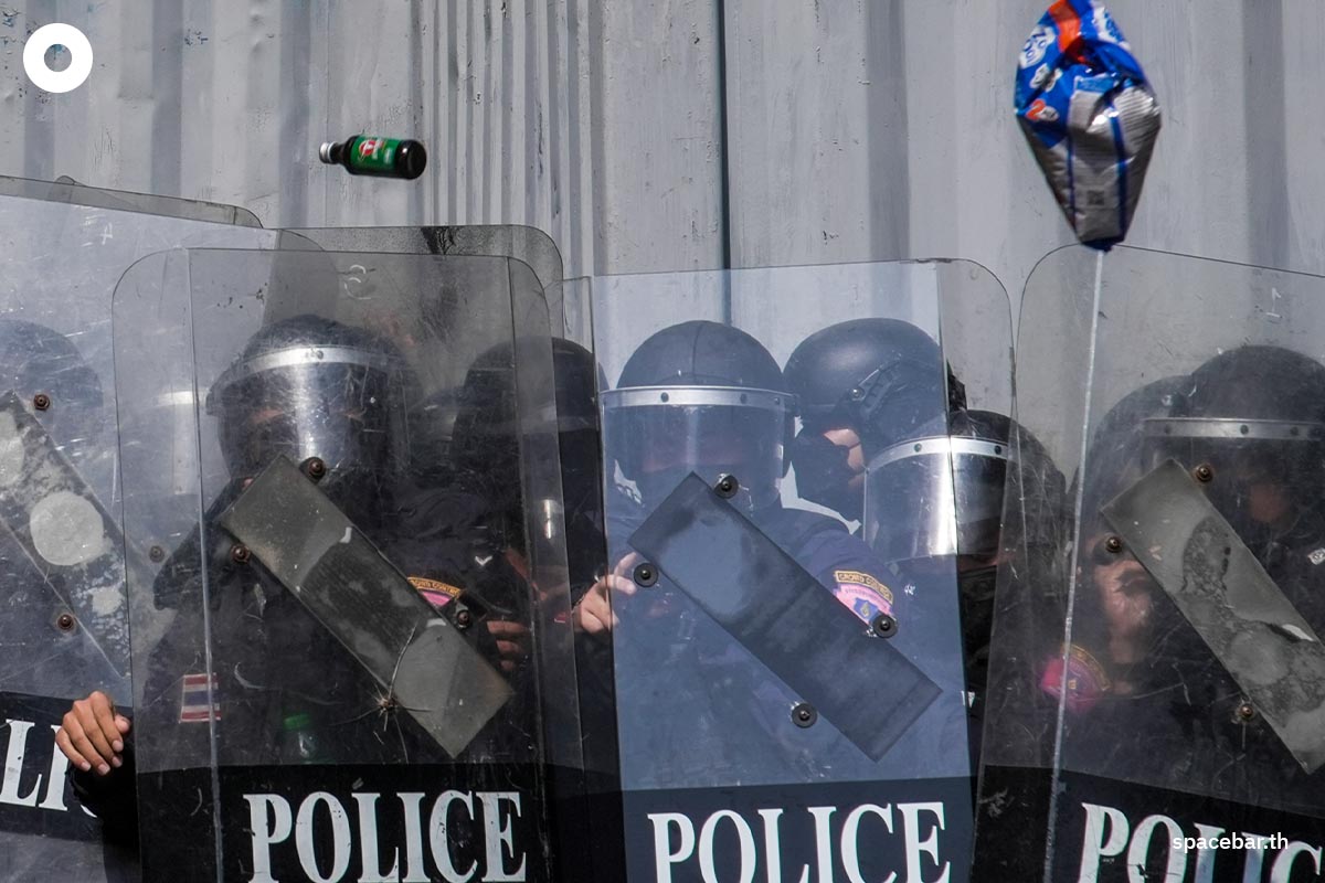 Stop_APEC_March_Police_Batter_SPACEBAR_Photo08_89a733aa9f.jpeg