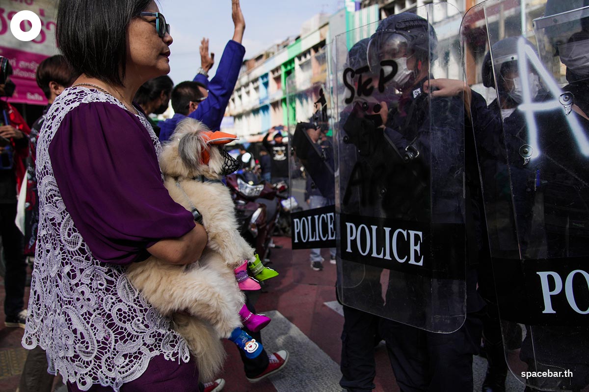 Stop_APEC_Prayut_Giyotin_Sao_Chingcha_March_SPACEBAR_Photo04_68c66db62d.jpeg