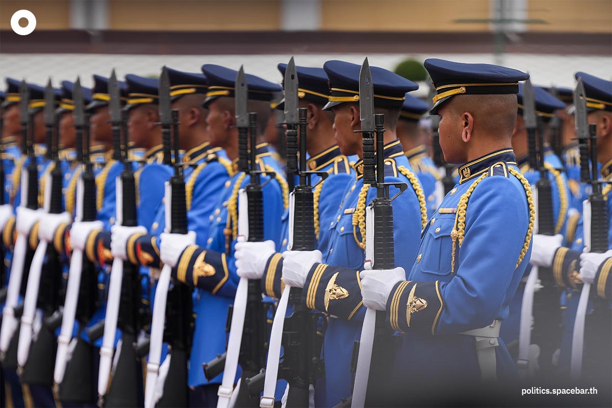 Sutin_is_acting_as_Minister_of_Defence_SPACEBAR_Photo08_a17fee3e94.jpeg