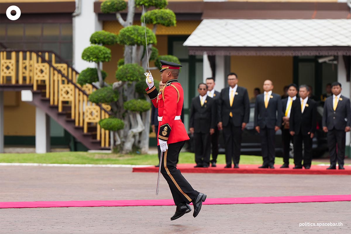 Sutin_is_acting_as_Minister_of_Defence_SPACEBAR_Photo09_0be673c62a.jpeg