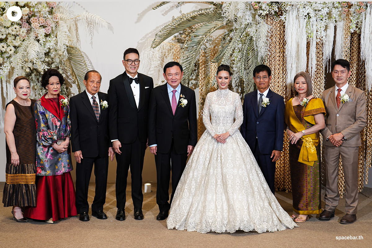 Thaksin_and_Pita_at_the_wedding_SPACEBAR_Photo10_c0a98cbd63.jpg