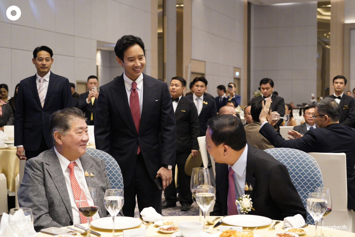 Thaksin_and_Pita_at_the_wedding_SPACEBAR_Photo17_891ab83f02.jpg