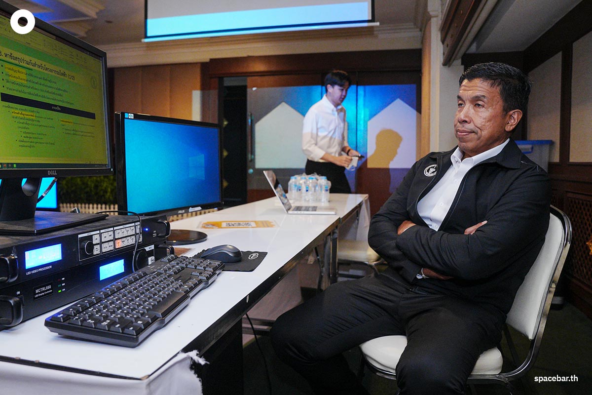 The_Governorof_Bangkok_Discuss_Pita_and_32_Member_SPACEBAR_Photo02_01f9669467.jpeg