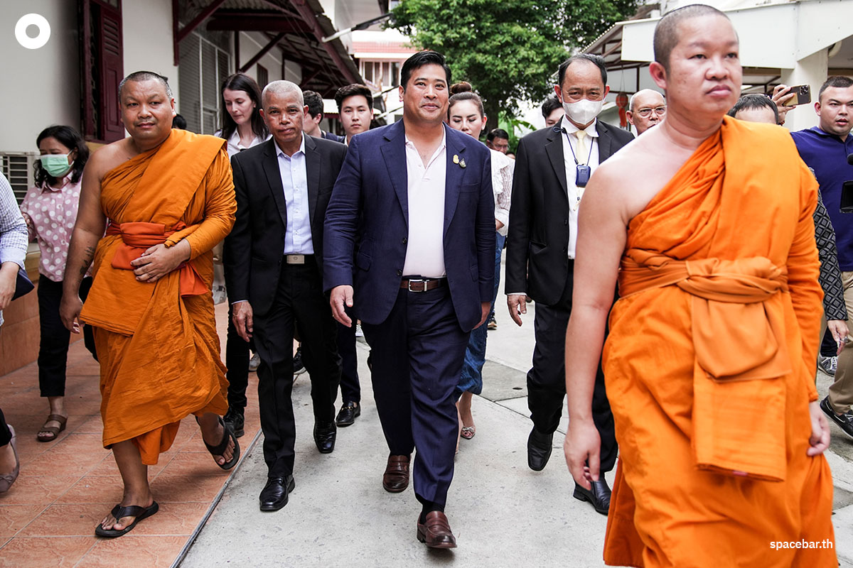 Vacharaesorn_Vivacharawongse_Wat_Yannawa_SPACEBAR_Photo00_30d91df0c7.jpeg