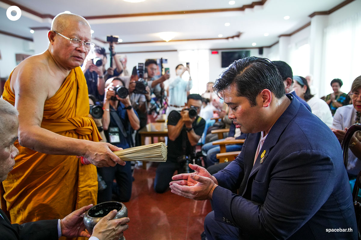Vacharaesorn_Vivacharawongse_Wat_Yannawa_SPACEBAR_Photo03_c06a001577.jpeg