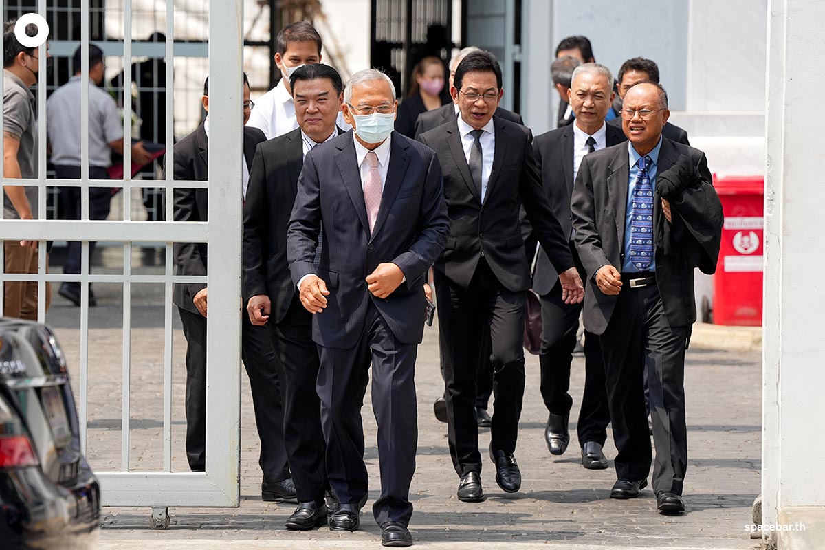 Yingluck_Supreme_Court_Road_Show_SPACEBAR_Photo00_bc4ddb389e.jpg