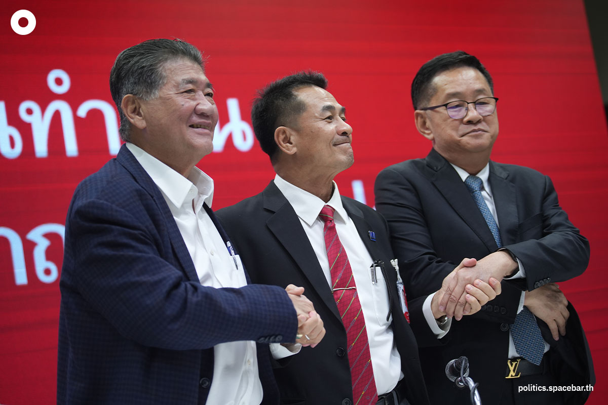 chonlanan_srikaew_resigned_from_the_leadership_of_the_pheu_thai_party_SPACEBAR_Photo08_2e5d0e6462.jpeg