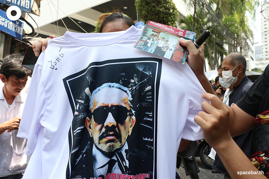 chuwit_campaign_against_marijuana_corruption_SPACEBAR_Photo08_8d8f57512d.jpeg