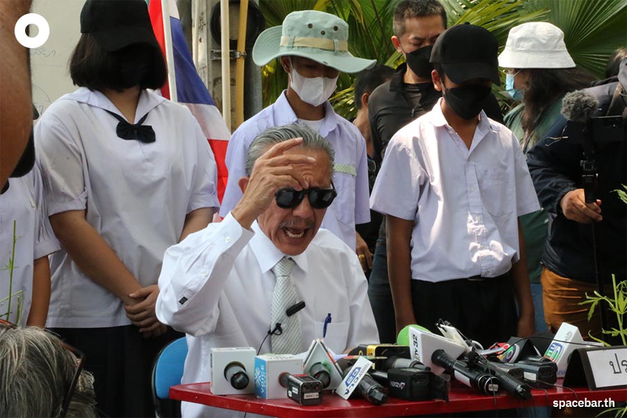 chuwit_declares_an_enemy_of_bhum_jai_thai_party_and_anutin_SPACEBAR_Photo02_b292f54fbc.jpeg