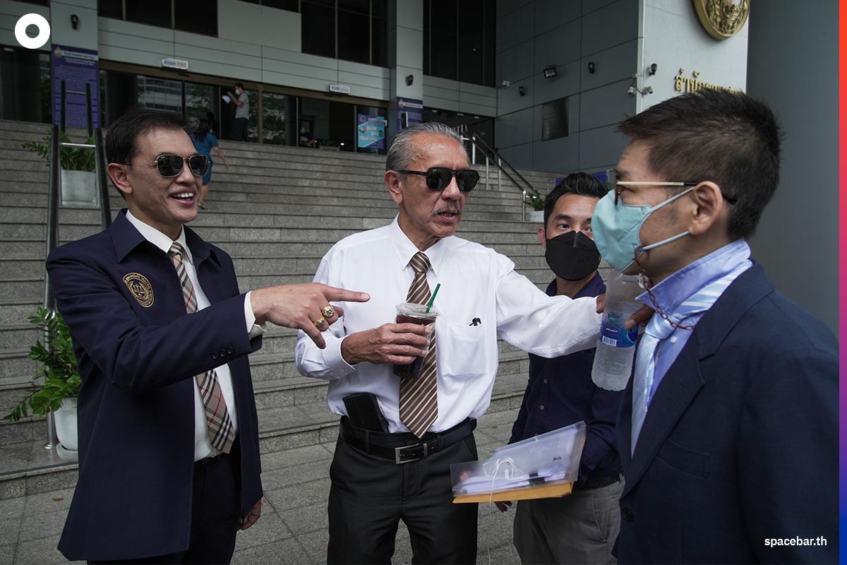 chuwit_filed_a_petition_to_revoke_the_courts_order_marijuana_bhumjaithai_party_SPACEBAR_Photo09_a4124d3956.jpeg