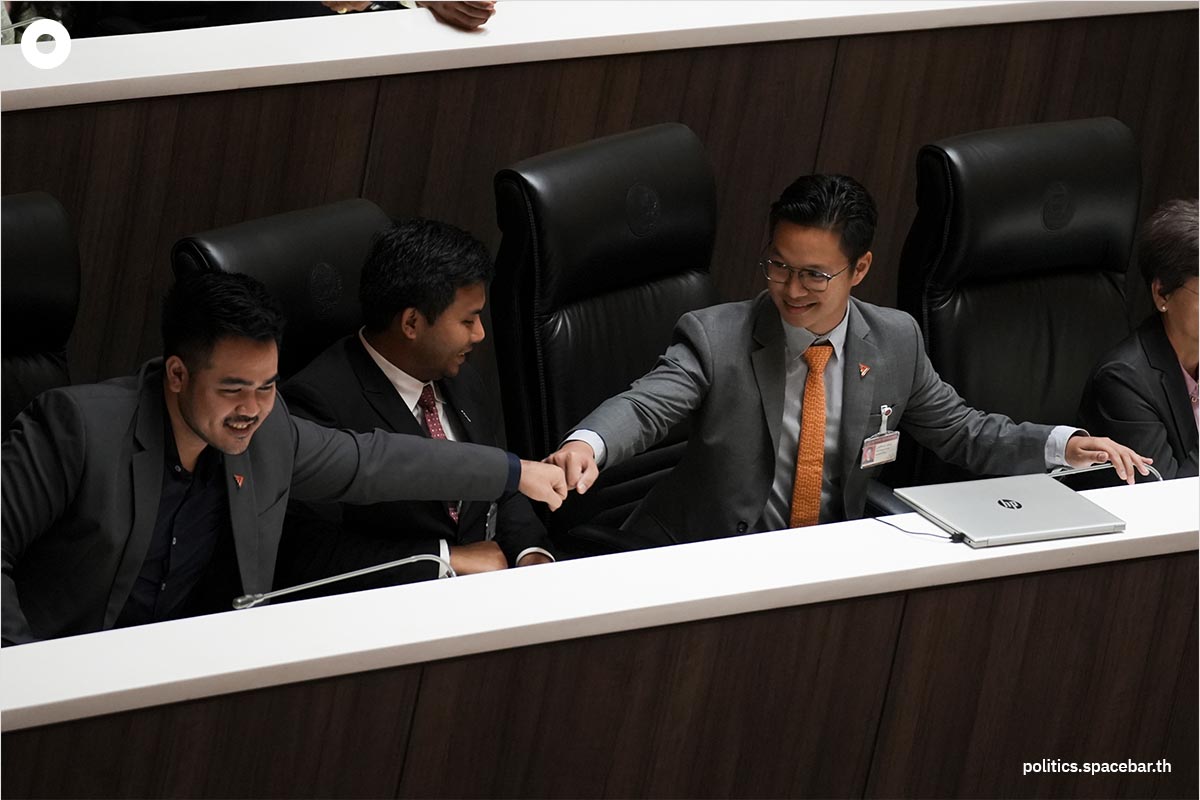 collection_of_moments_from_mps_and_senators_SPACEBAR_Photo08_7f41e3bd07.jpeg