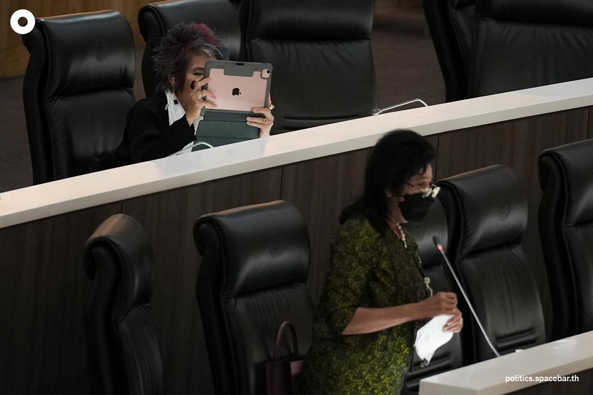 collection_of_moments_from_mps_and_senators_SPACEBAR_Photo10_c0e71f602a.jpeg