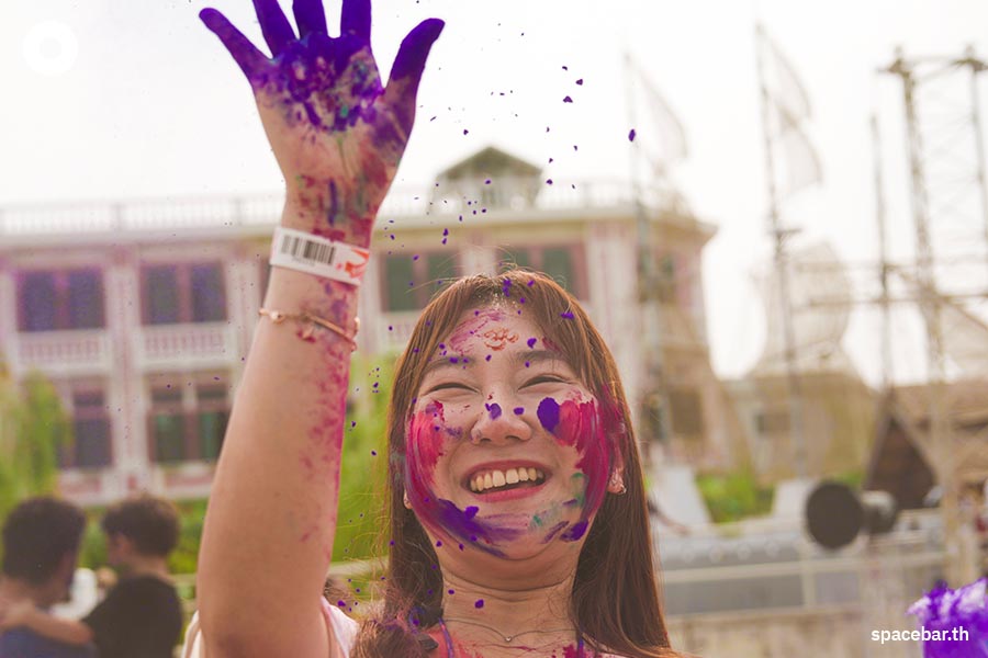 first_holi_festival_in_siam_amazing_park_SPACEBAR_Photo02_e036885708.jpeg