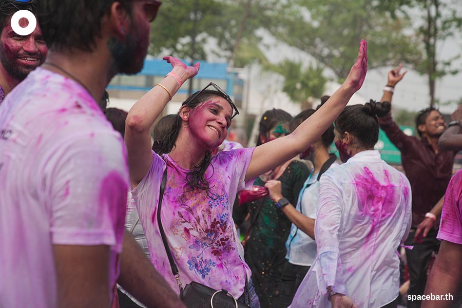 first_holi_festival_in_siam_amazing_park_SPACEBAR_Photo11_134dc67f1b.jpeg