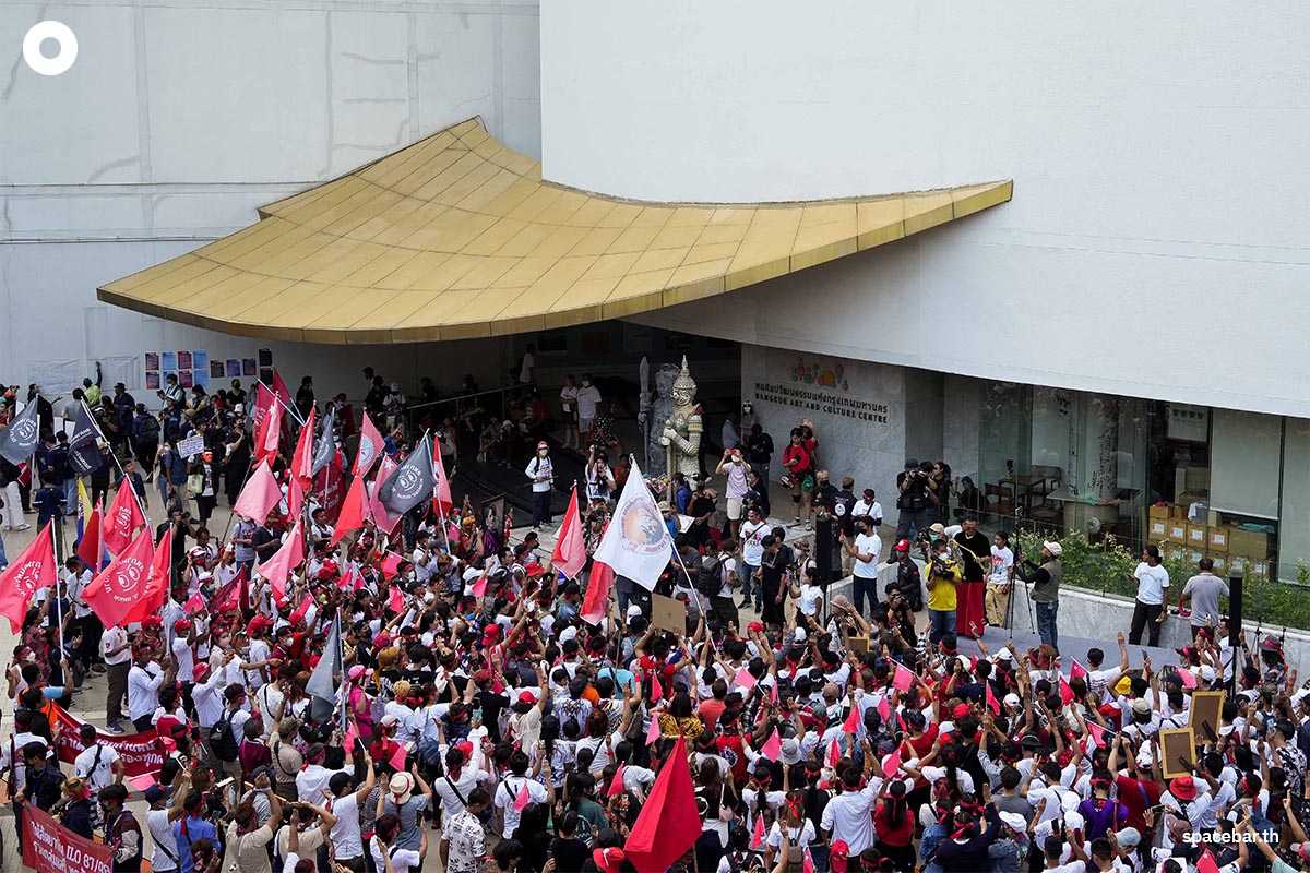 labor_day_may_day_2023_thailand_ratchaprasong_intersection_SPACEBAR_Photo10_a9e672bf9f.jpeg