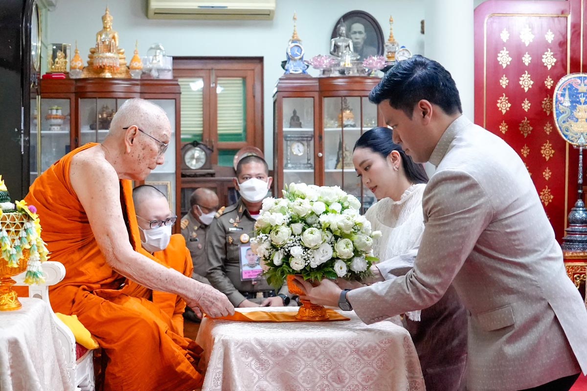 PhotoStory-แพทองธาร ชินวัตร นายกรัฐมนตรี พร้อม ปิฎก สุขสวัสดิ์ คู่สมรส เข้าเฝ้า ‘สมเด็จพระสังฆราช’ ถวายเครื่องสักการะเนื่องในวันคล้ายวันประสูติ 26 มิ.ย. 2568