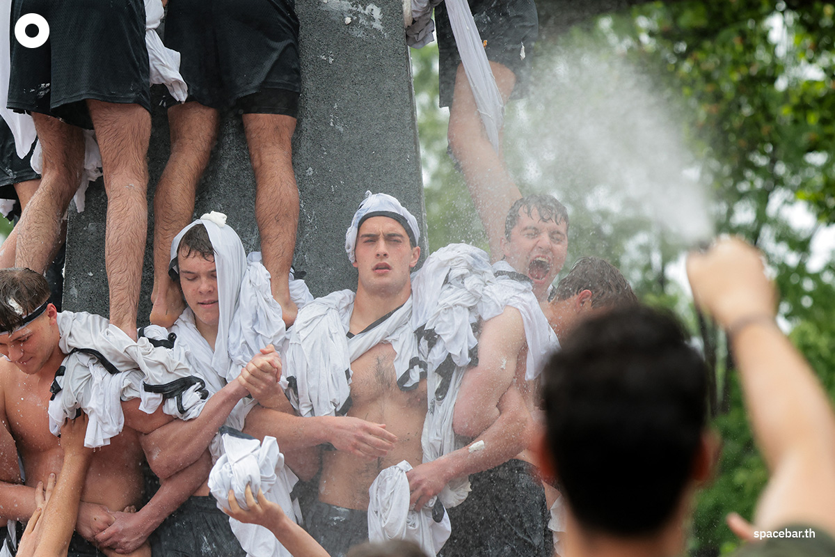 photo-story-naval-academy-freshmen-complete-herndon-monument-climb-SPACEBAR-Photo05.jpg