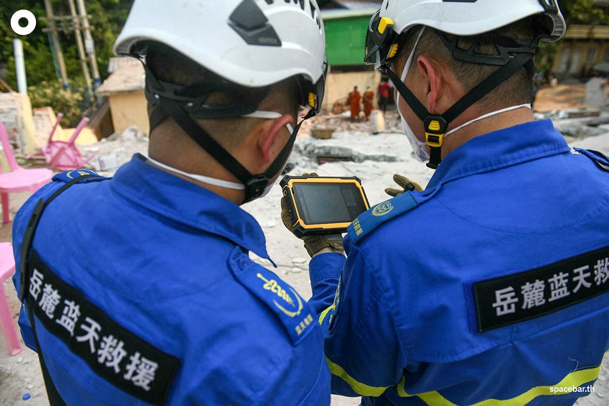 photo_story_earthquake_myanmar_chinese_rescue_SPACEBAR_Photo01_1_36706ecc05.jpg