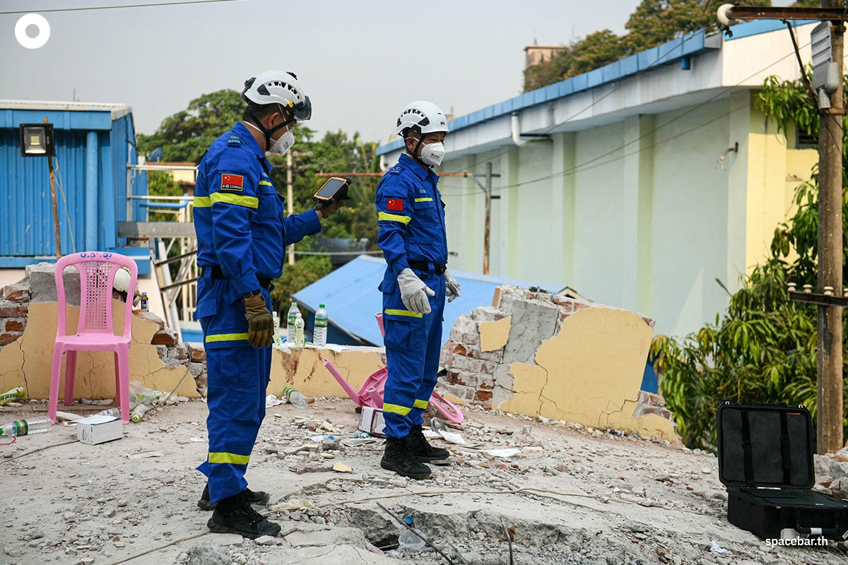 photo_story_earthquake_myanmar_chinese_rescue_SPACEBAR_Photo04_1_7187d826c2.jpg