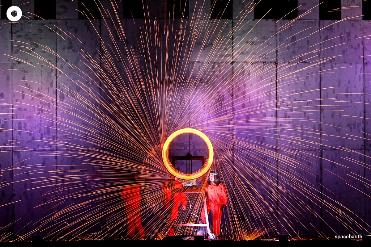 photo_story_fireworks_molten_metal_dashuhua_lunar_new_year_SPACEBAR_Photo03_9283180656.jpg