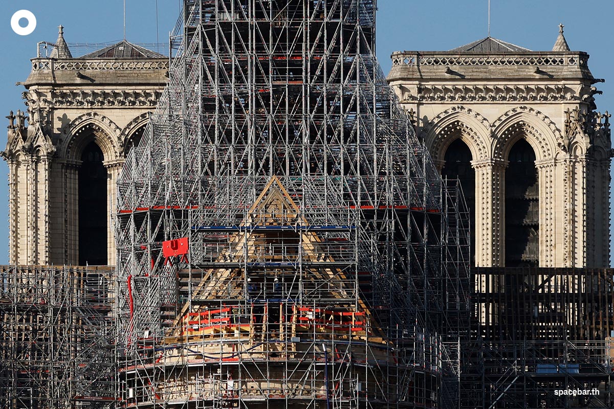 photo_story_france_architecture_heritage_religion_notre_dame_SPACEBAR_Photo03_d22a01e1da.jpg