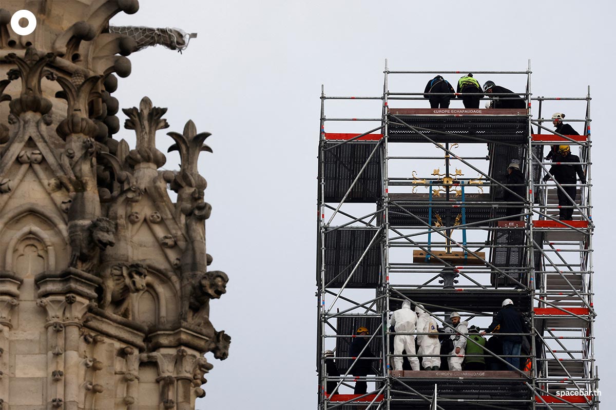 photo_story_france_architecture_heritage_religion_notre_dame_SPACEBAR_Photo06_e9de5140bb.jpg