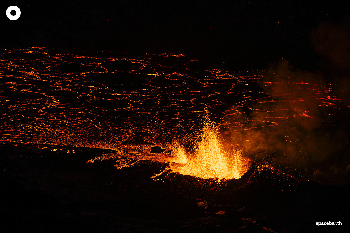 photo_story_iceland_volcano_eruption_SPACEBAR_Photo01_8575b60b74.jpg