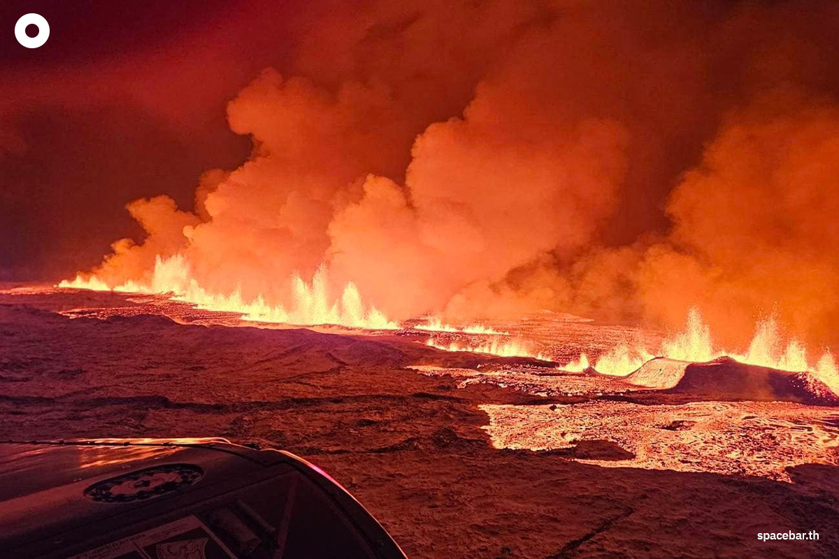 photo_story_iceland_volcano_eruption_SPACEBAR_Photo04_c91fd9ed1a.jpg