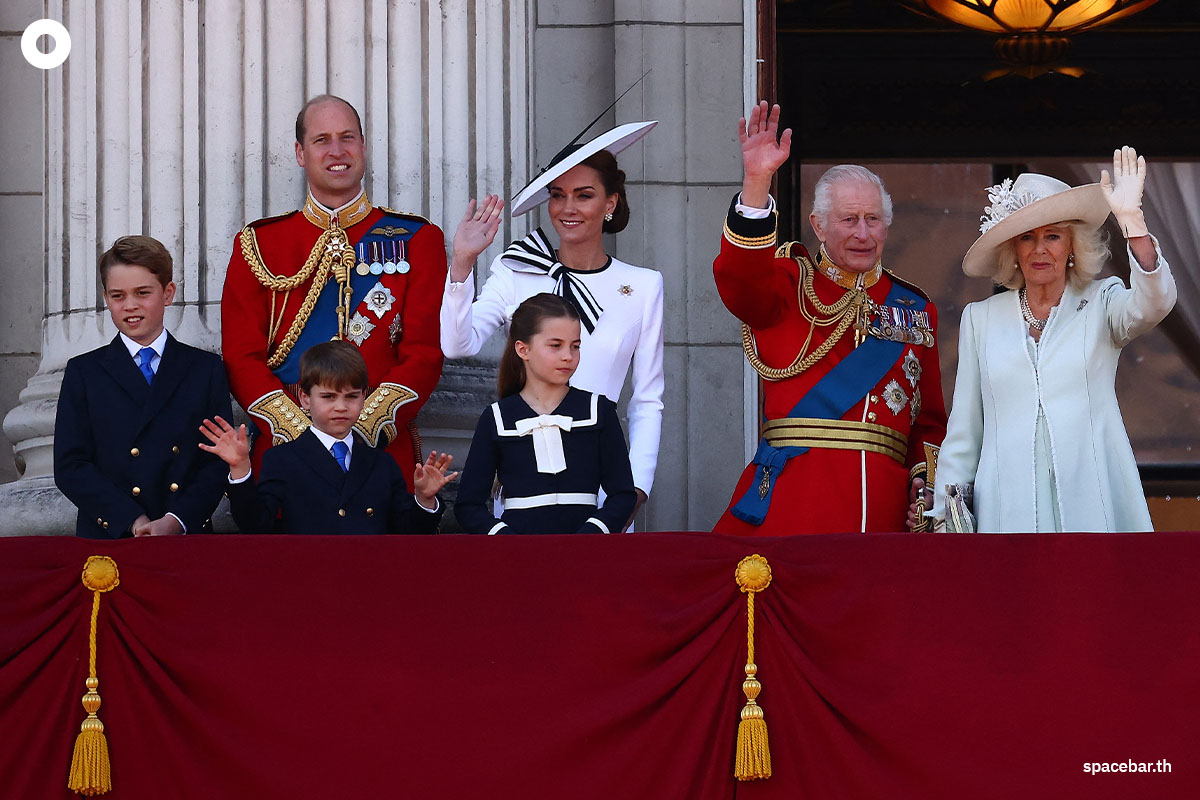 photo_story_kate_princess_of_wales_first_appearance_since_cancer_diagnosis_SPACEBAR_Photo06_d4e1a90216.jpg
