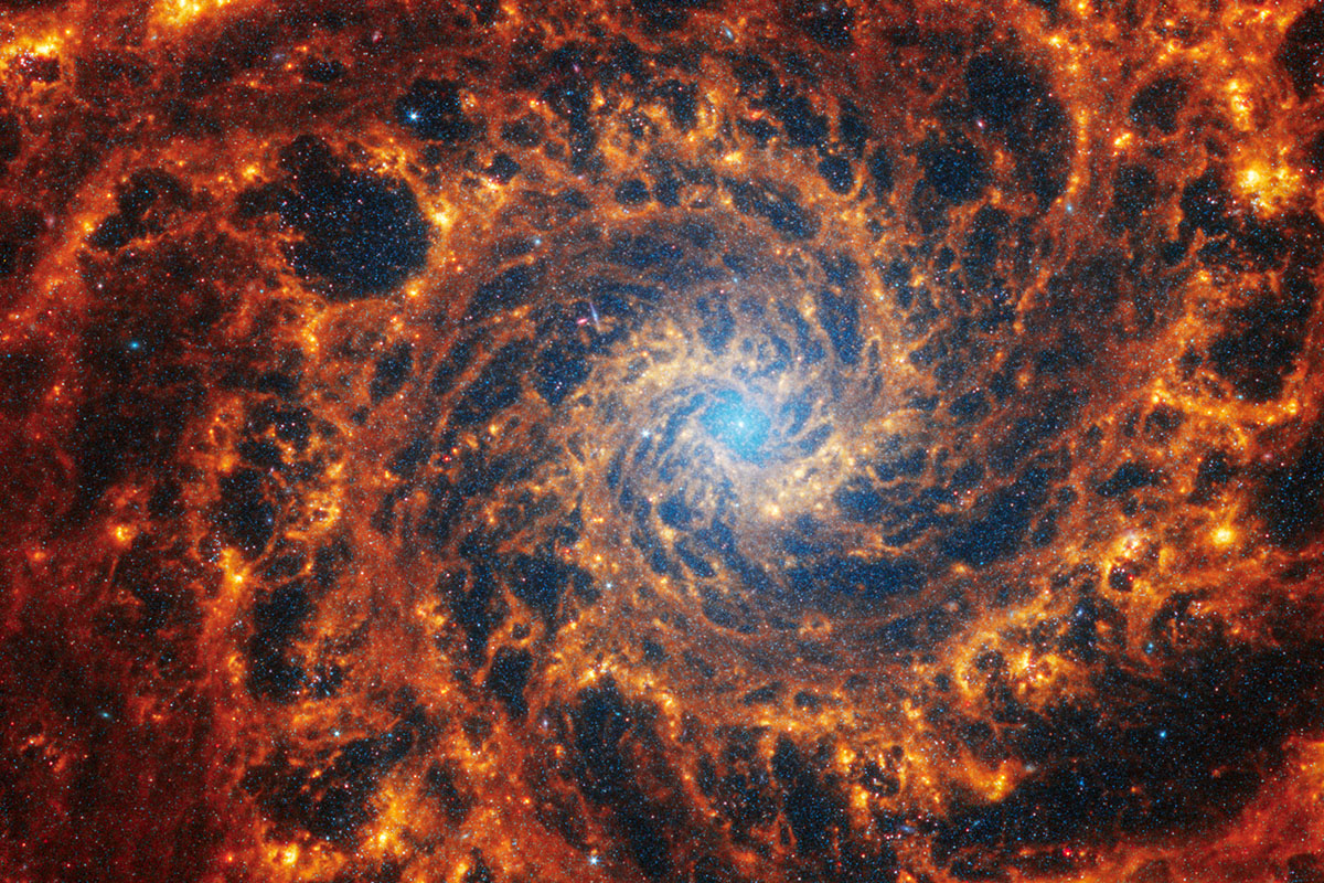 photo_story_mind_blowing_reveal_19_galaxies_SPACEBAR_Photo05_26dbc9d7df.jpg