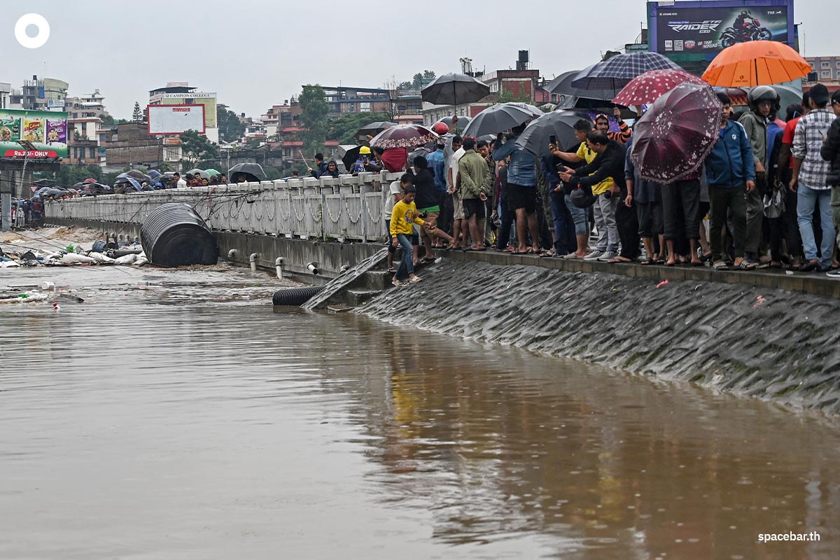 photo_story_nepal_kathmandu_flood_SPACEBAR_Photo04_373f871171.jpg