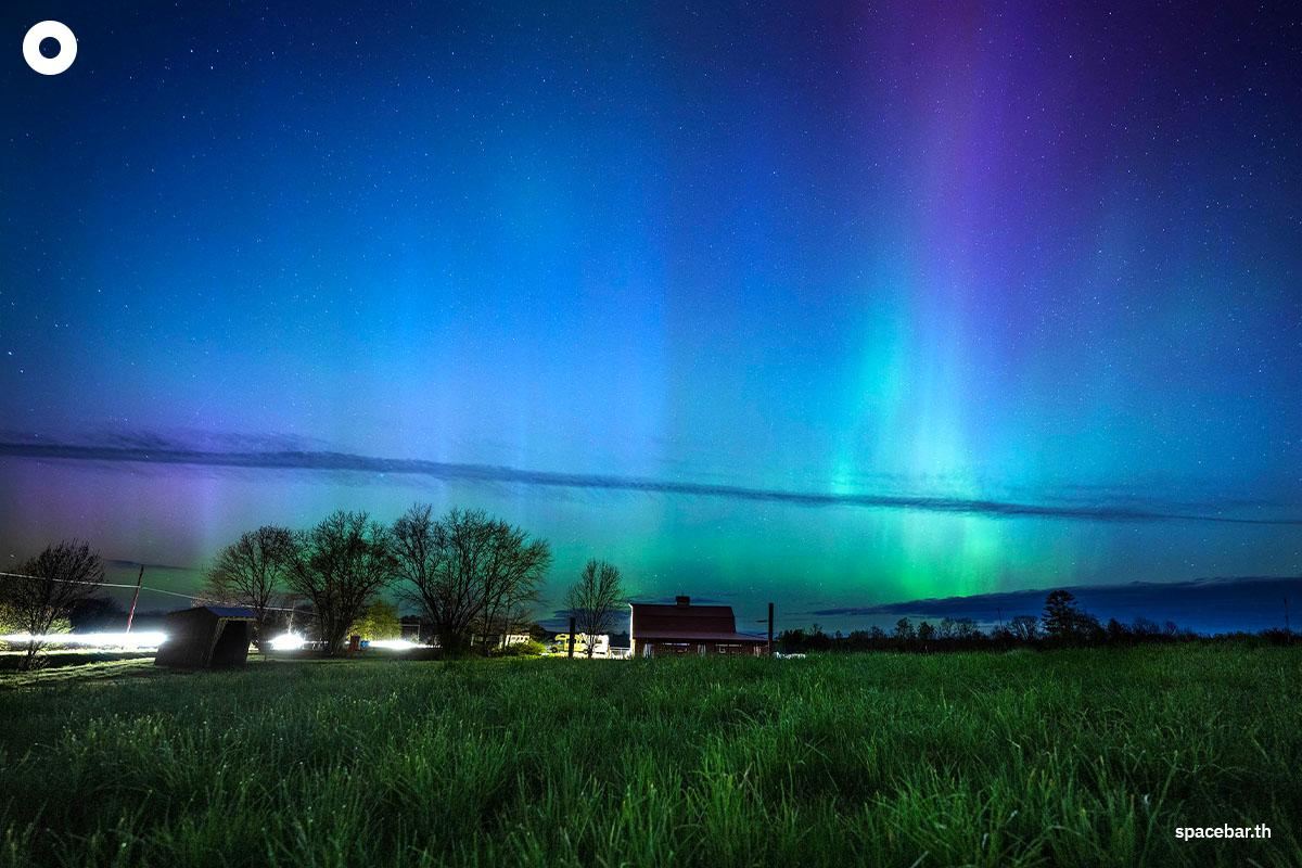 photo_story_pink_aurora_borealis_solar_flares_northern_lights_SPACEBAR_Photo08_f9a2f2e8f0.jpg