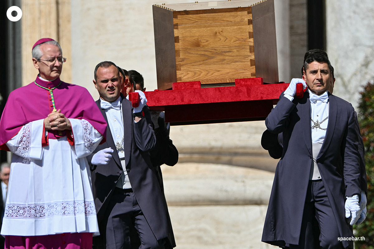 photo_story_pope_francis_funeral_SPACEBAR_Photo08_1_83ffe49c8a.jpg